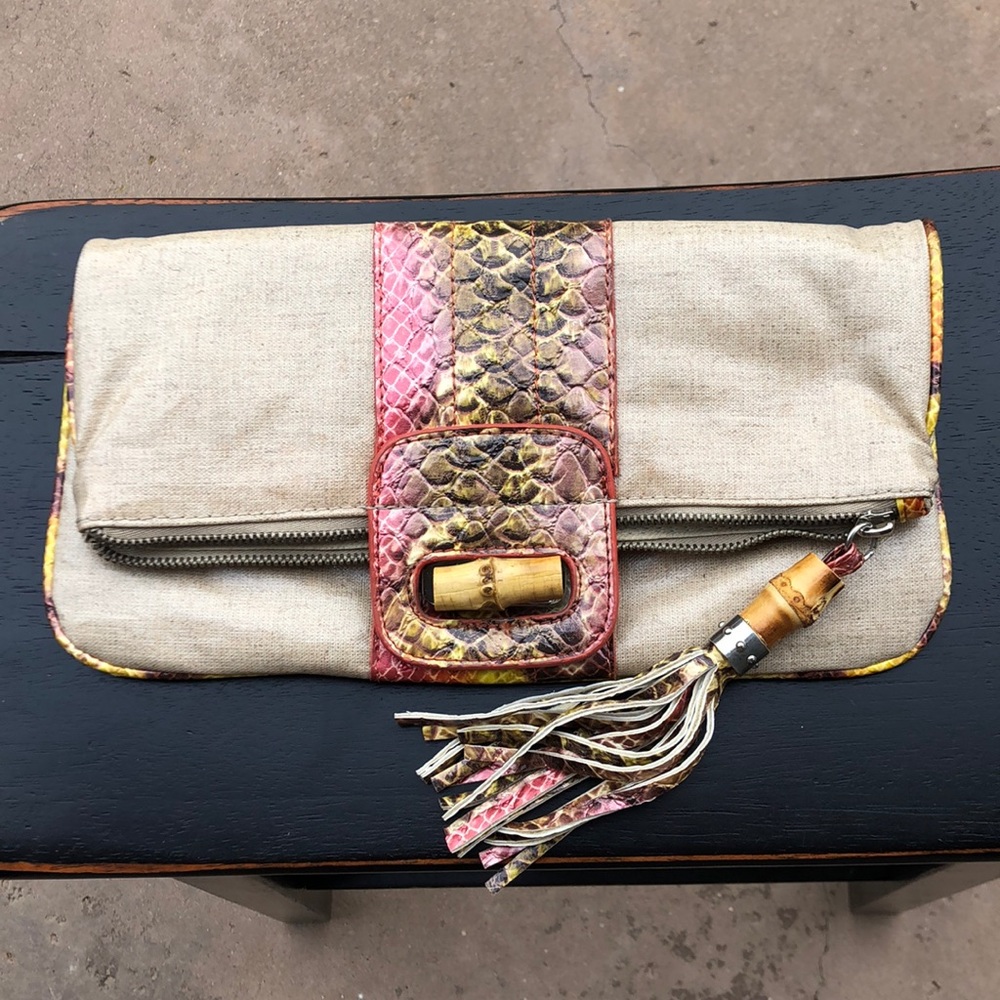 UNIQUE SONDRA ROBERTS SR SQUARED CLUTCH!